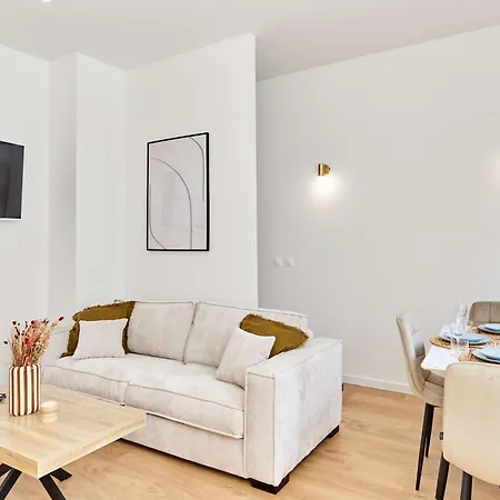 Apartment With Ac Buttes Chaumont Park Paris